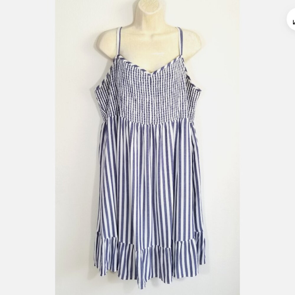TORRID Size 4 Mini Challis Smocked Skater Dress 6435E1M